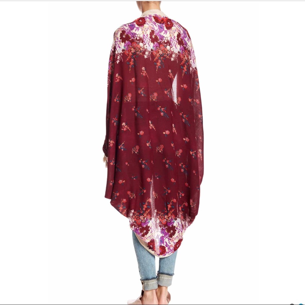 Free People Bali Wrapped in Blooms Kimono O/S New - Picture 2 of 2